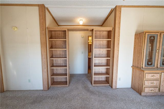 2315 E Leroy Avenue, Kingman, AZ 86409