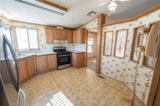 2315 E Leroy Avenue, Kingman, AZ 86409