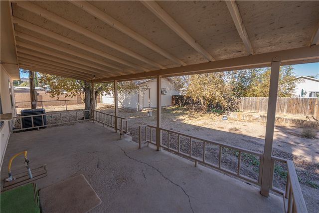 2315 E Leroy Avenue, Kingman, AZ 86409