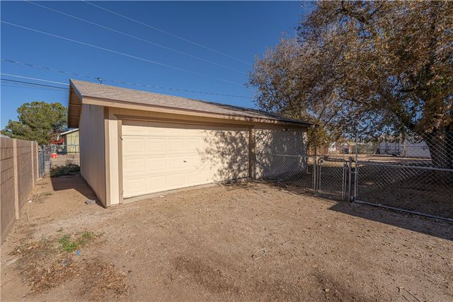 2315 E Leroy Avenue, Kingman, AZ 86409