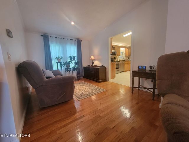 6002 Janeway Rd, Maryville, TN 37801