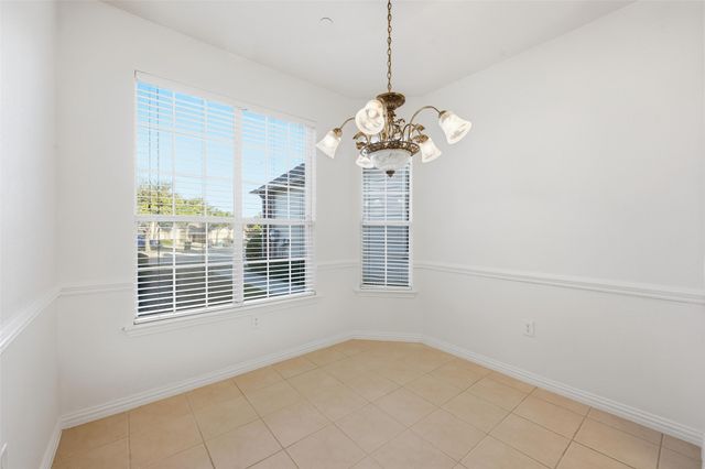 252 Heritage Hill Drive, Lewisville, TX 75067