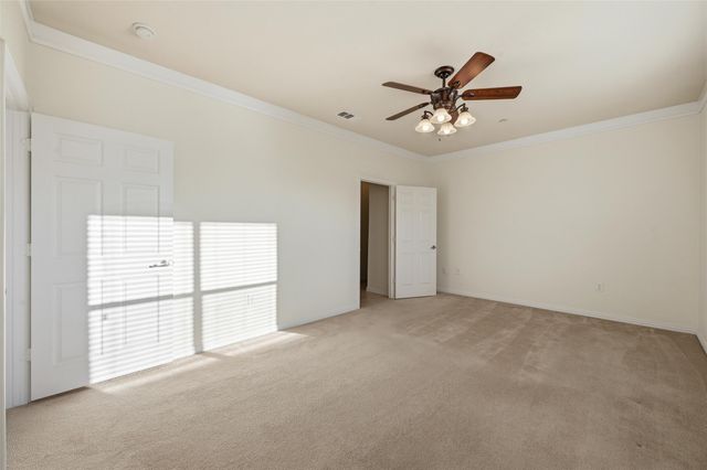 252 Heritage Hill Drive, Lewisville, TX 75067