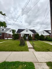 85 Hermann Avenue, Carteret, NJ 07008