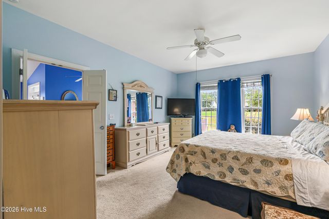 160 Bentgreen Drive, Leland, NC 28451