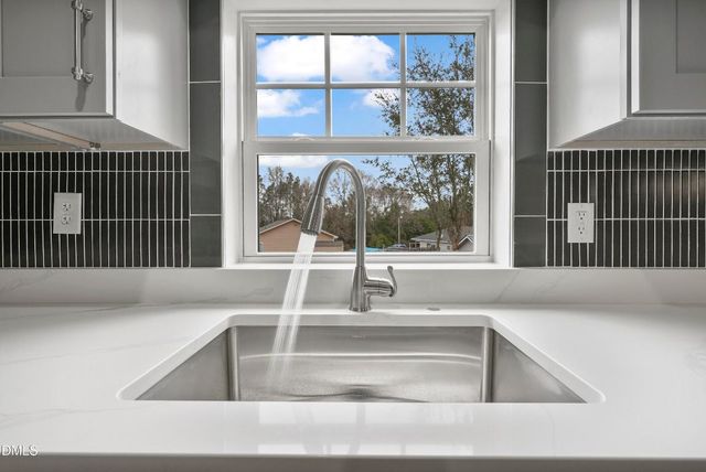 100 Blyther Street, Aberdeen, NC 28315