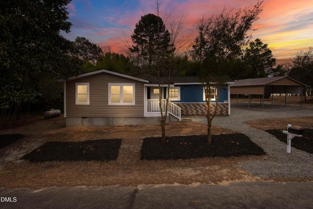 100 Blyther Street, Aberdeen, NC 28315