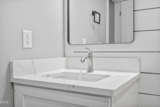 100 Blyther Street, Aberdeen, NC 28315