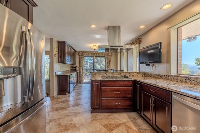 1701 Skyline Drive, Wenatchee, WA 98801