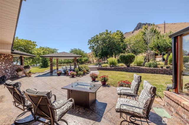 1701 Skyline Drive, Wenatchee, WA 98801