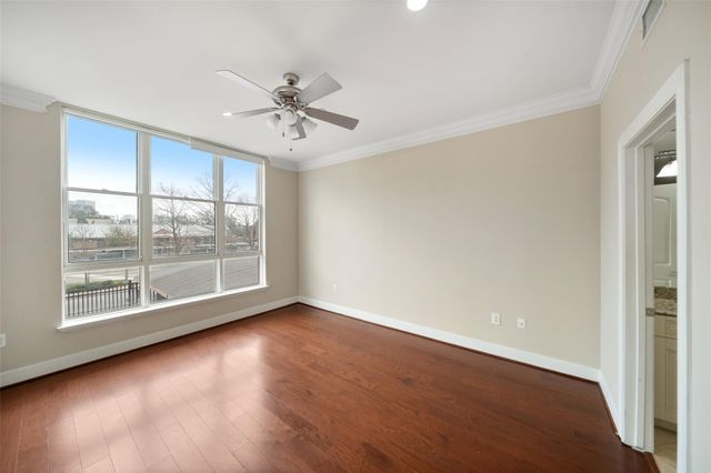 1419 Montrose Boulevard 202, Houston, TX 77019