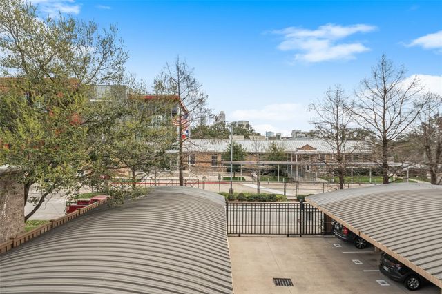 1419 Montrose Boulevard 202, Houston, TX 77019