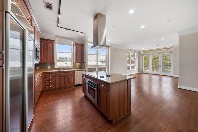 1419 Montrose Boulevard 202, Houston, TX 77019