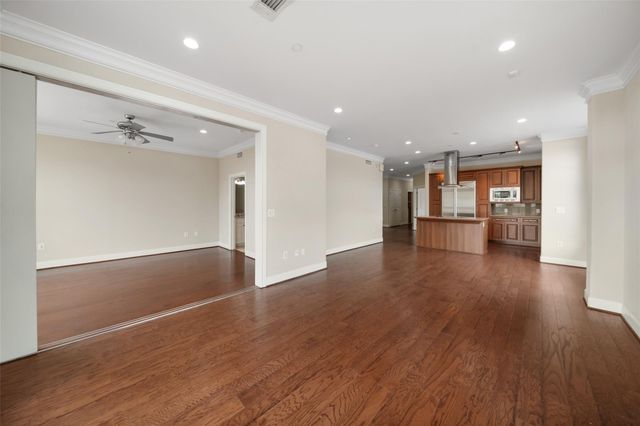 1419 Montrose Boulevard 202, Houston, TX 77019