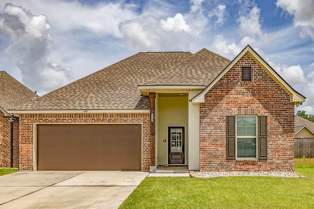 128 Oriole St, Houma, LA 70364