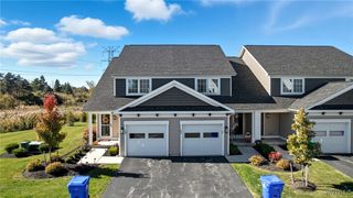 602 Carriage Lane, West Seneca, NY 14224