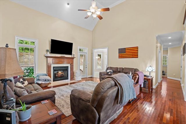 411 Amanda Way, Rocky Face, GA 30740