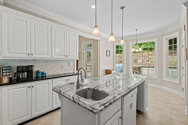 411 Amanda Way, Rocky Face, GA 30740