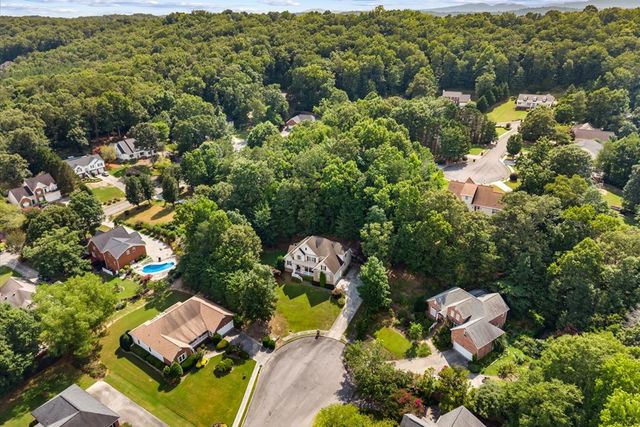 411 Amanda Way, Rocky Face, GA 30740