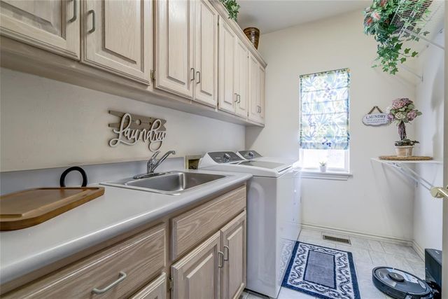 1216 Teeside Boulevard, Edmond, OK 73034