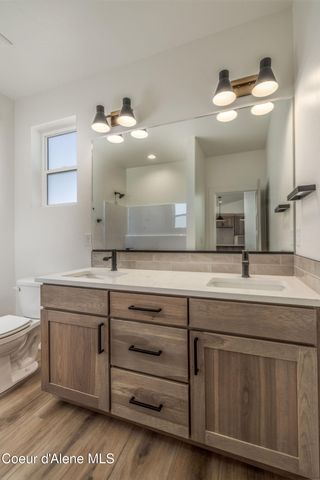 9141 W Cultivator Ave, Rathdrum, ID 83858