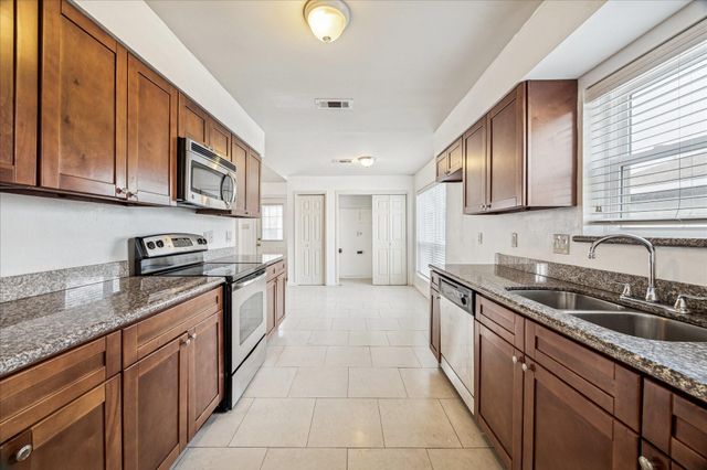 1907 Sedgie Drive, Houston, TX 77080