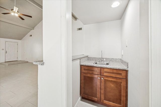 1907 Sedgie Drive, Houston, TX 77080