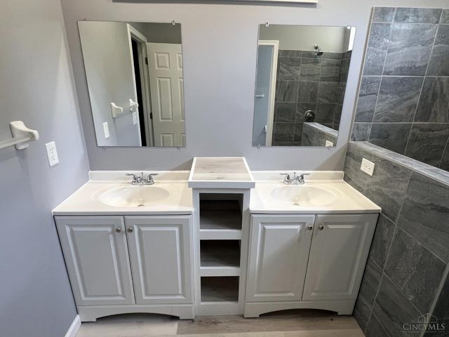 6466 Winding Oaks Drive, Liberty Twp, OH 45044