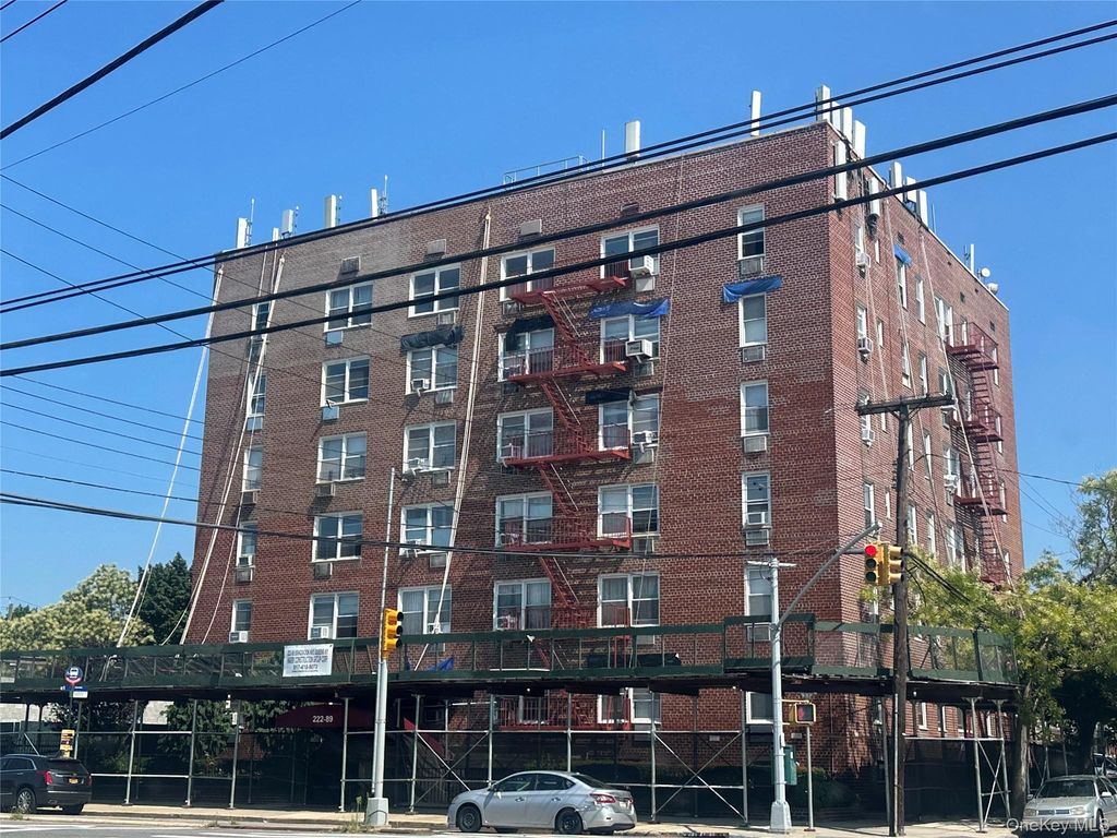 22289 Braddock Avenue 1G, Bellerose, NY 11428