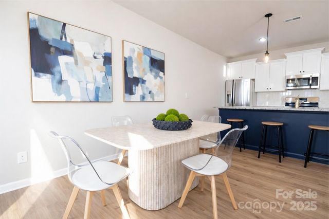 5901 Wallace Avenue, Charlotte, NC 28212