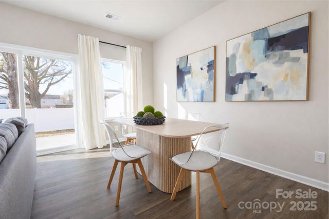 5901 Wallace Avenue, Charlotte, NC 28212