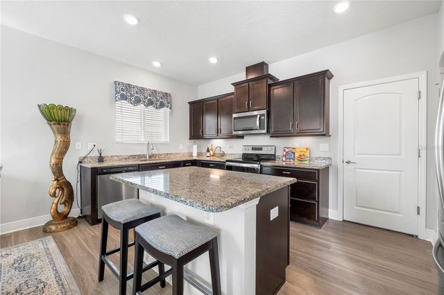 8048 ARTISAN CIRCLE, Seminole, FL 33777