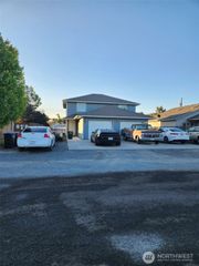 1705 W Bemis Street, Moses Lake, WA 98837