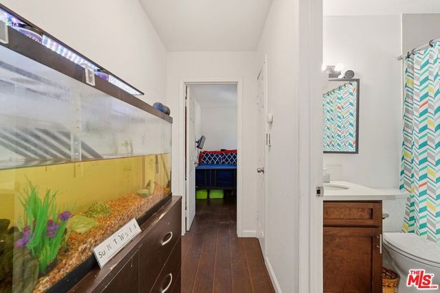 2216 5th Avenue, Los Angeles, CA 90018