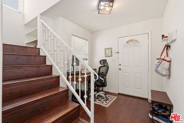 2216 5th Avenue, Los Angeles, CA 90018