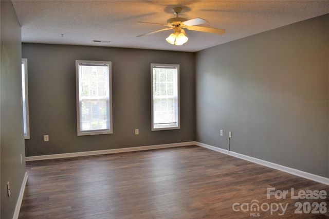 113 Steam Engine Drive 203, Mooresville, NC 28115
