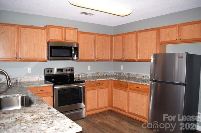 113 Steam Engine Drive 203, Mooresville, NC 28115