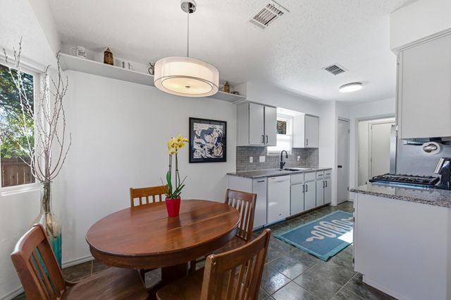 13101 Dauphine ST, Austin, TX 78727