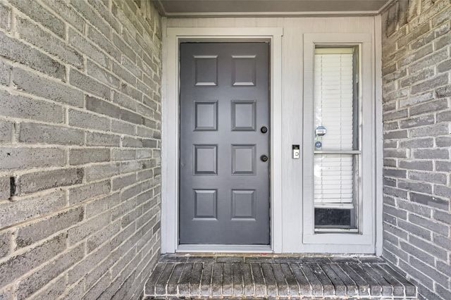 10711 Fallbrook Drive, Houston, TX 77064