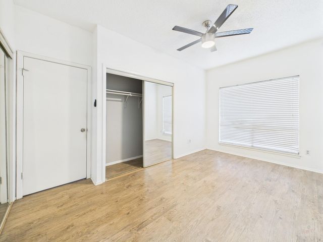 806 W 24th ST 114, Austin, TX 78705