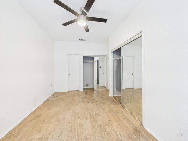 806 W 24th ST 114, Austin, TX 78705