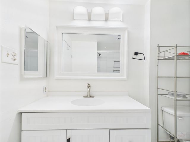 806 W 24th ST 114, Austin, TX 78705