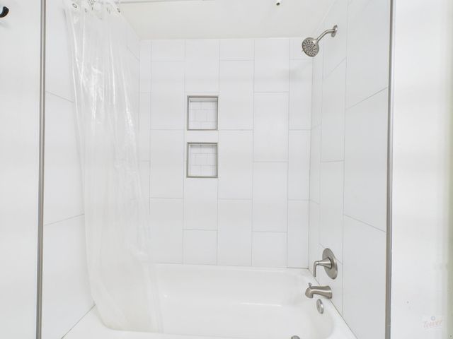 806 W 24th ST 114, Austin, TX 78705