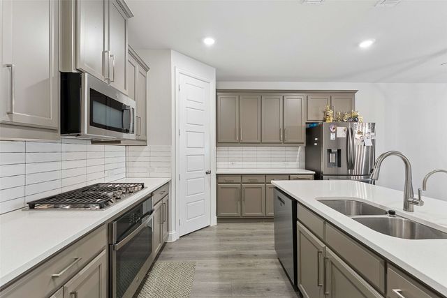 310 Ferndale Street, Lewisville, TX 75056