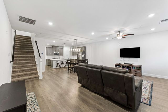 310 Ferndale Street, Lewisville, TX 75056