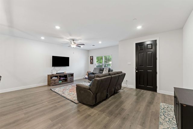 310 Ferndale Street, Lewisville, TX 75056