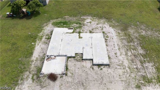 1423 NW 37th PL, Cape Coral, FL 33993