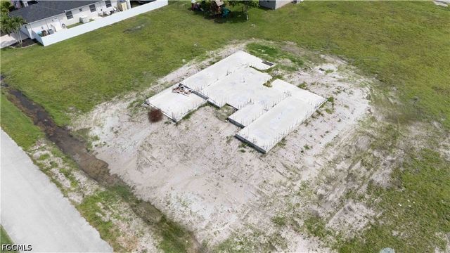 1423 NW 37th PL, Cape Coral, FL 33993