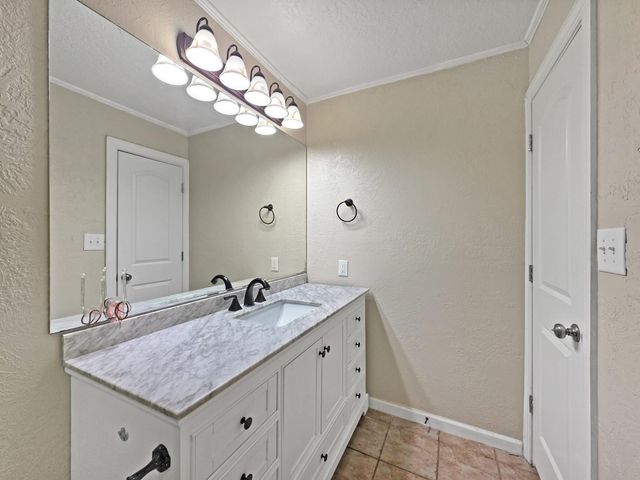 13375 Craig Lane, Beaumont, TX 77713