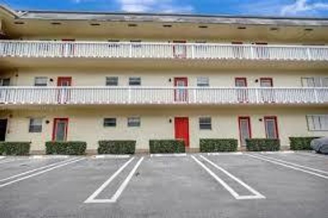 4331 NW 16th St D308, Lauderhill, FL 33313